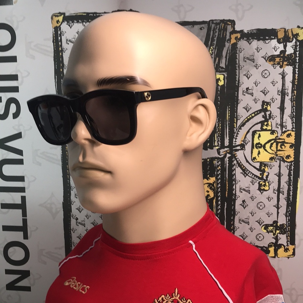 ✨ Brand New Gucci GG0326S 001 Sunglasses – Black with Grey Lenses ✨